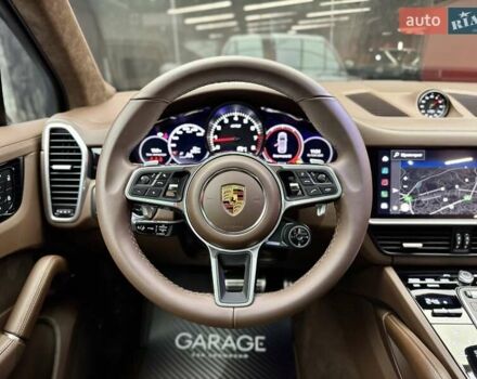 Сірий Порше Cayenne, об'ємом двигуна 4 л та пробігом 1 тис. км за 136900 $, фото 39 на Automoto.ua