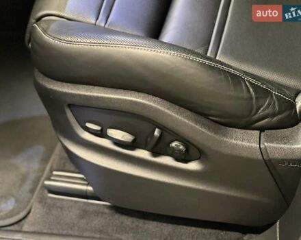 Серый Порше Каен, объемом двигателя 3 л и пробегом 100 тыс. км за 85316 $, фото 37 на Automoto.ua