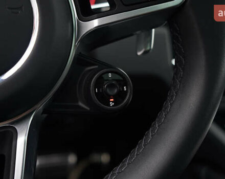 Сірий Порше Cayenne, об'ємом двигуна 4 л та пробігом 31 тис. км за 95000 $, фото 84 на Automoto.ua