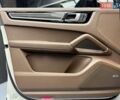 Сірий Порше Cayenne, об'ємом двигуна 4 л та пробігом 1 тис. км за 136900 $, фото 32 на Automoto.ua