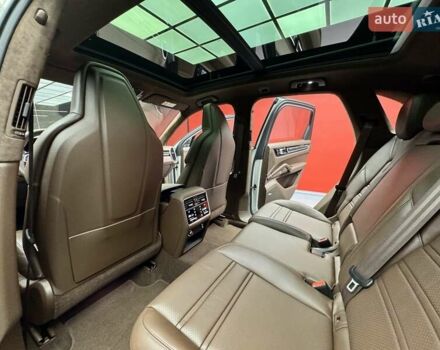 Сірий Порше Cayenne, об'ємом двигуна 4 л та пробігом 1 тис. км за 136900 $, фото 53 на Automoto.ua