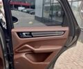 Сірий Порше Cayenne, об'ємом двигуна 4 л та пробігом 53 тис. км за 102000 $, фото 59 на Automoto.ua