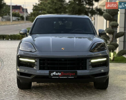 Сірий Порше Cayenne, об'ємом двигуна 3 л та пробігом 56 тис. км за 110000 $, фото 2 на Automoto.ua