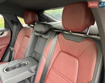 Серый Порше Каен, объемом двигателя 3 л и пробегом 38 тыс. км за 129999 $, фото 16 на Automoto.ua