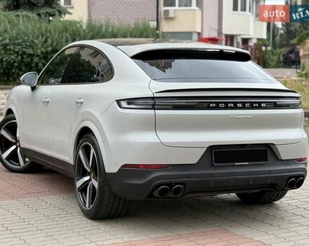 Серый Порше Каен, объемом двигателя 3 л и пробегом 38 тыс. км за 129999 $, фото 3 на Automoto.ua