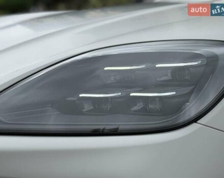 Серый Порше Каен, объемом двигателя 3 л и пробегом 38 тыс. км за 129999 $, фото 6 на Automoto.ua