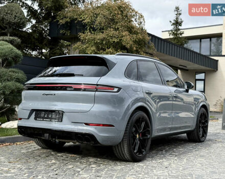 Сірий Порше Cayenne, об'ємом двигуна 3.98 л та пробігом 24 тис. км за 119900 $, фото 23 на Automoto.ua