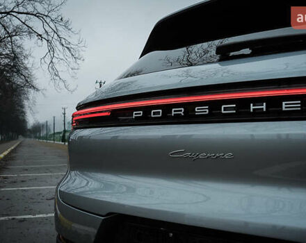 Серый Порше Каен, объемом двигателя 3 л и пробегом 21 тыс. км за 98000 $, фото 4 на Automoto.ua