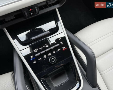 Сірий Порше Cayenne, об'ємом двигуна 3.98 л та пробігом 24 тис. км за 119900 $, фото 42 на Automoto.ua