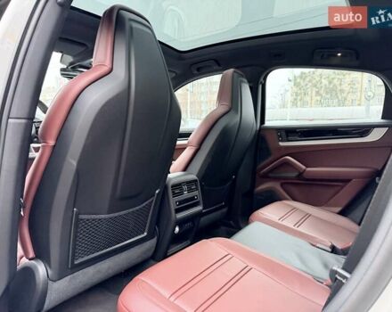 Серый Порше Каен, объемом двигателя 3 л и пробегом 1 тыс. км за 145999 $, фото 24 на Automoto.ua