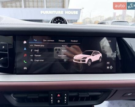 Серый Порше Каен, объемом двигателя 3 л и пробегом 1 тыс. км за 145999 $, фото 29 на Automoto.ua