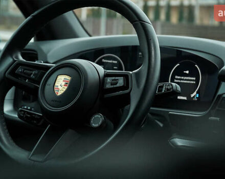 Серый Порше Каен, объемом двигателя 3 л и пробегом 21 тыс. км за 98000 $, фото 19 на Automoto.ua