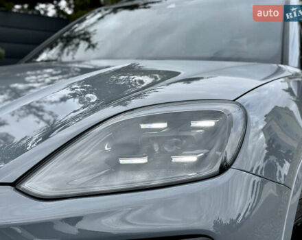 Сірий Порше Cayenne, об'ємом двигуна 3.98 л та пробігом 24 тис. км за 119900 $, фото 6 на Automoto.ua