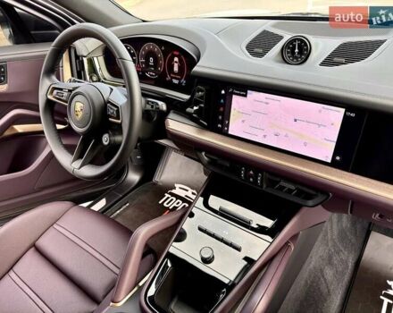 Серый Порше Каен, объемом двигателя 3 л и пробегом 8 тыс. км за 142500 $, фото 69 на Automoto.ua