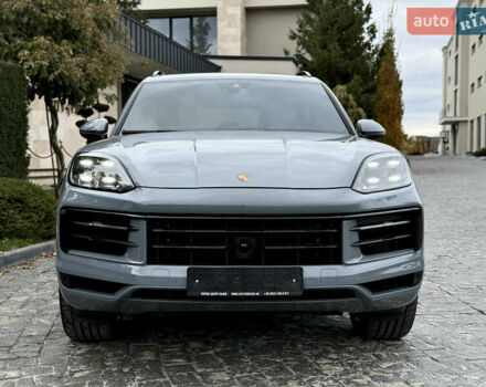 Сірий Порше Cayenne, об'ємом двигуна 3.98 л та пробігом 24 тис. км за 119900 $, фото 2 на Automoto.ua
