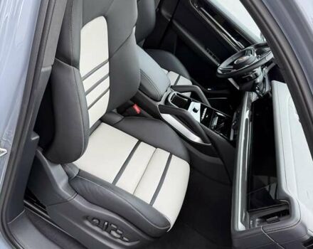 Серый Порше Каен, объемом двигателя 4 л и пробегом 25 тыс. км за 279999 $, фото 22 на Automoto.ua