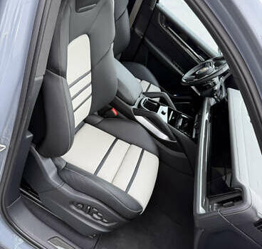 Серый Порше Каен, объемом двигателя 4 л и пробегом 25 тыс. км за 279999 $, фото 7 на Automoto.ua