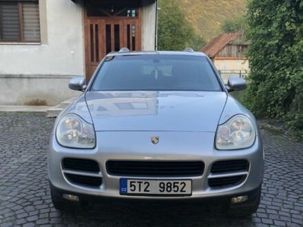 Сірий Порше Cayenne, об'ємом двигуна 3.2 л та пробігом 200 тис. км за 5500 $, фото 1 на Automoto.ua