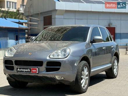 Порше Каен 2005 в Одессе на Automoto.ua Серый Порше Каен, объемом двигателя 4.5 л и пробегом 209 тыс. км за 6790 $, фото 1 на Automoto.ua