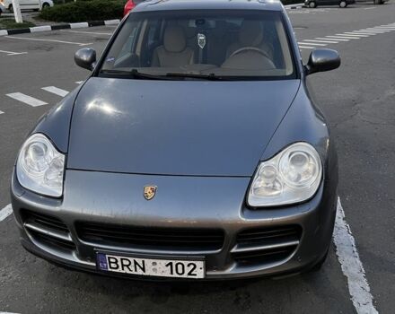 Серый Порше Каен, объемом двигателя 4.5 л и пробегом 200 тыс. км за 3341 $, фото 1 на Automoto.ua
