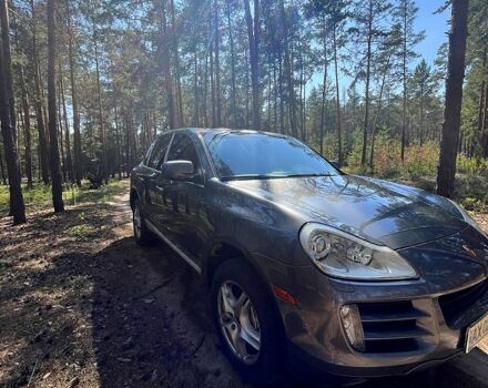 Сірий Порше Cayenne, об'ємом двигуна 4.8 л та пробігом 156 тис. км за 9500 $, фото 1 на Automoto.ua