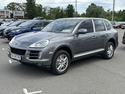 Порше Cayenne 2008 у Києві на Automoto.ua Сірий Порше Cayenne, об'ємом двигуна 4.8 л та пробігом 223 тис. км за 8550 $, фото 1 на Automoto.ua