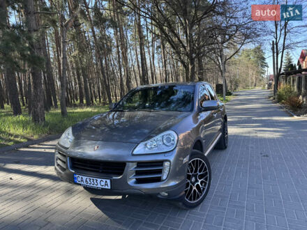 Порше Cayenne 2009 у Черкасах на Automoto.ua Сірий Порше Cayenne, об'ємом двигуна 2.97 л та пробігом 305 тис. км за 15000 $, фото 1 на Automoto.ua