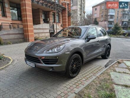 Порше Cayenne 2010 у Києві на Automoto.ua Сірий Порше Cayenne, об'ємом двигуна 4.81 л та пробігом 77 тис. км за 20800 $, фото 1 на Automoto.ua