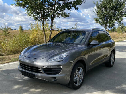 Порше Каен 2010 в Киеве на Automoto.ua Серый Порше Каен, объемом двигателя 4.8 л и пробегом 170 тыс. км за 16800 $, фото 1 на Automoto.ua