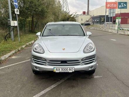 Сірий Порше Cayenne, об'ємом двигуна 0 л та пробігом 107 тис. км за 22800 $, фото 1 на Automoto.ua