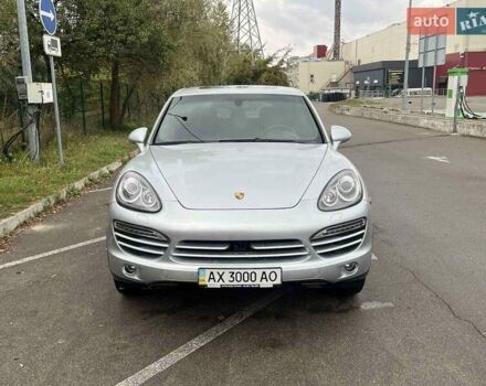 Сірий Порше Cayenne, об'ємом двигуна 0 л та пробігом 107 тис. км за 22800 $, фото 1 на Automoto.ua