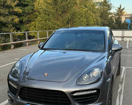 Сірий Порше Cayenne, об'ємом двигуна 4.81 л та пробігом 233 тис. км за 19000 $, фото 1 на Automoto.ua