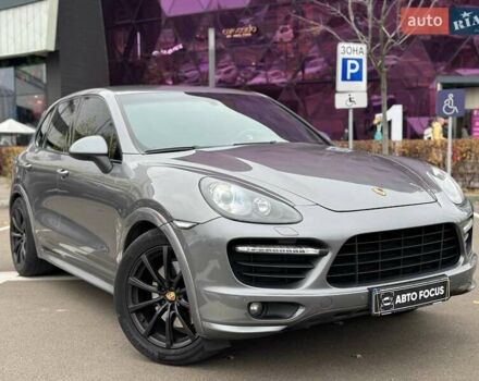Серый Порше Каен, объемом двигателя 4.81 л и пробегом 235 тыс. км за 15490 $, фото 1 на Automoto.ua