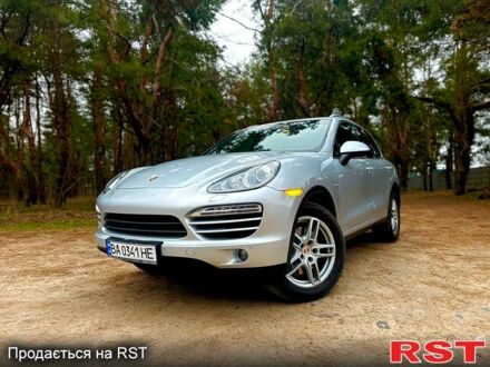 Порше Каен 2013 в Кропивницком (Кировограде) на Automoto.ua Серый Порше Каен, объемом двигателя 3 л и пробегом 325 тыс. км за 22000 $, фото 1 на Automoto.ua