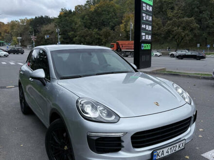 Порше Cayenne 2015 у Києві на Automoto.ua Сірий Порше Cayenne, об'ємом двигуна 3.6 л та пробігом 220 тис. км за 25500 $, фото 1 на Automoto.ua