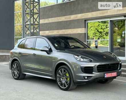 Сірий Порше Cayenne, об'ємом двигуна 3 л та пробігом 135 тис. км за 39900 $, фото 1 на Automoto.ua