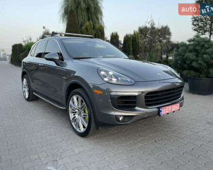 Сірий Порше Cayenne, об'ємом двигуна 3 л та пробігом 191 тис. км за 29999 $, фото 1 на Automoto.ua