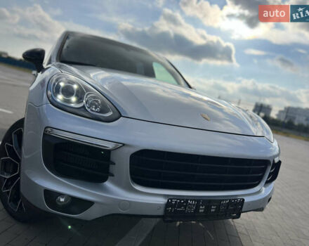 Серый Порше Каен, объемом двигателя 2.97 л и пробегом 189 тыс. км за 33900 $, фото 1 на Automoto.ua