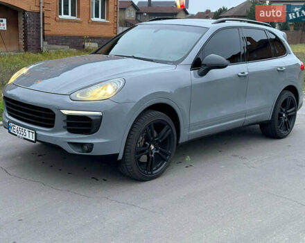 Серый Порше Каен, объемом двигателя 3.6 л и пробегом 150 тыс. км за 28000 $, фото 1 на Automoto.ua