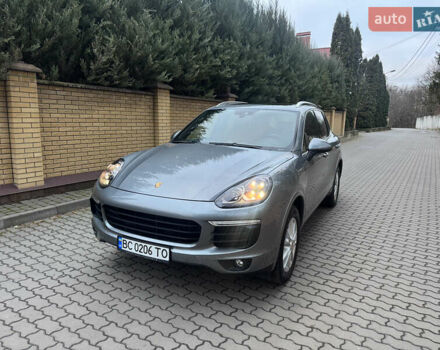 Серый Порше Каен, объемом двигателя 3.6 л и пробегом 57 тыс. км за 32900 $, фото 1 на Automoto.ua