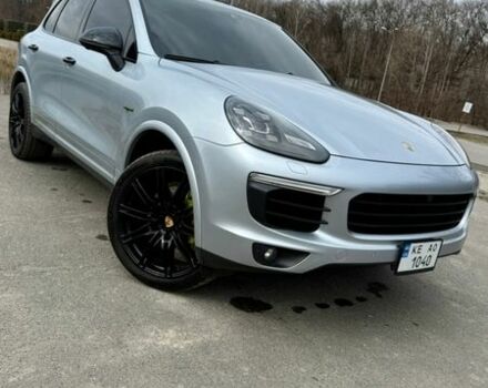 Серый Порше Каен, объемом двигателя 3 л и пробегом 87 тыс. км за 33500 $, фото 1 на Automoto.ua