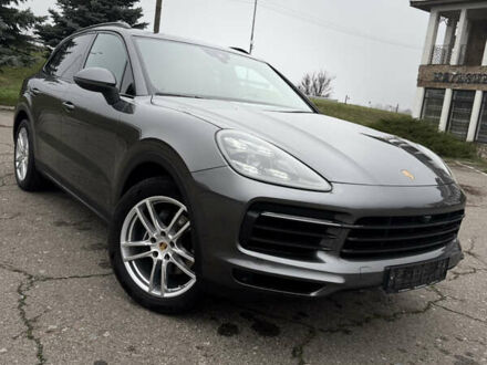 Серый Порше Каен, объемом двигателя 3 л и пробегом 60 тыс. км за 60500 $, фото 1 на Automoto.ua