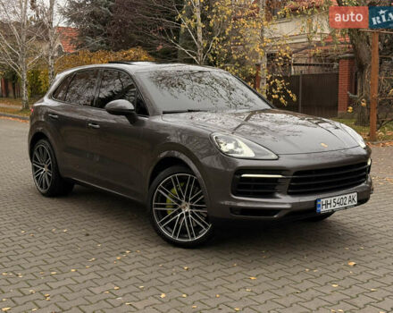Сірий Порше Cayenne, об'ємом двигуна 2.89 л та пробігом 59 тис. км за 57000 $, фото 1 на Automoto.ua