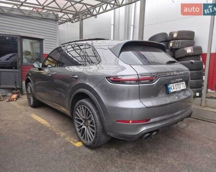 Серый Порше Каен, объемом двигателя 3 л и пробегом 22 тыс. км за 101500 $, фото 1 на Automoto.ua