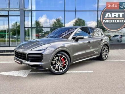 Порше Cayenne 2022 у Києві на Automoto.ua Сірий Порше Cayenne, об'ємом двигуна 4 л та пробігом 53 тис. км за 102000 $, фото 1 на Automoto.ua