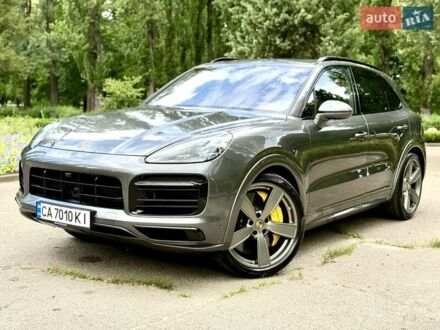 Порше Cayenne 2022 у Києві на Automoto.ua Сірий Порше Cayenne, об'ємом двигуна 4 л та пробігом 9 тис. км за 143950 $, фото 1 на Automoto.ua