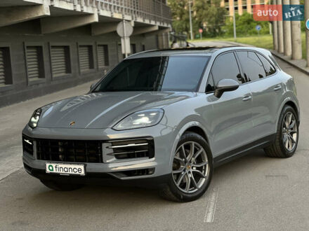 Порше Каен 2024 в Киеве на Automoto.ua Серый Порше Каен, объемом двигателя 3 л и пробегом 24 тыс. км за 129000 $, фото 1 на Automoto.ua
