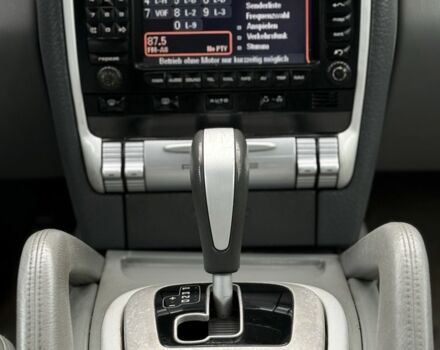 Синій Порше Cayenne, об'ємом двигуна 4.8 л та пробігом 220 тис. км за 4100 $, фото 12 на Automoto.ua