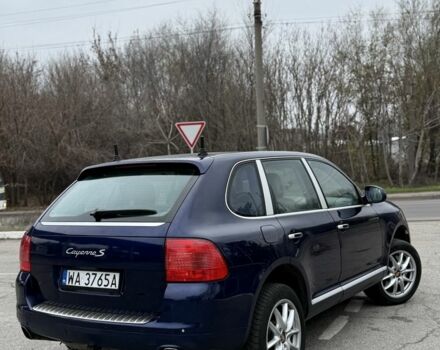 Синій Порше Cayenne, об'ємом двигуна 4.8 л та пробігом 220 тис. км за 4100 $, фото 9 на Automoto.ua