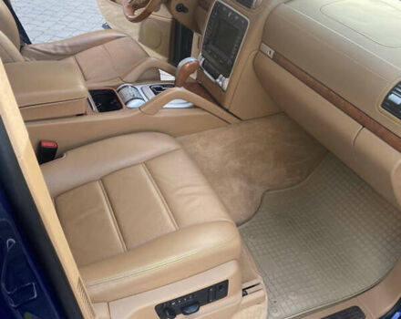 Синий Порше Каен, объемом двигателя 4.81 л и пробегом 115 тыс. км за 15500 $, фото 25 на Automoto.ua